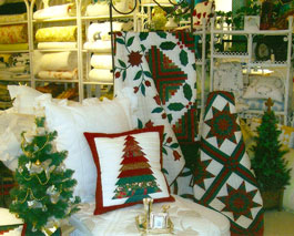 Christmas Display, Quilts, Tree, Pillow